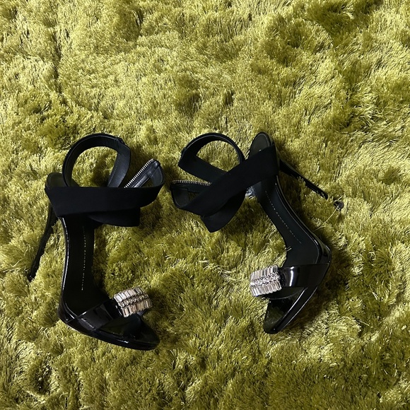 Giuseppe black stiletto heels open tioe - Picture 1 of 8